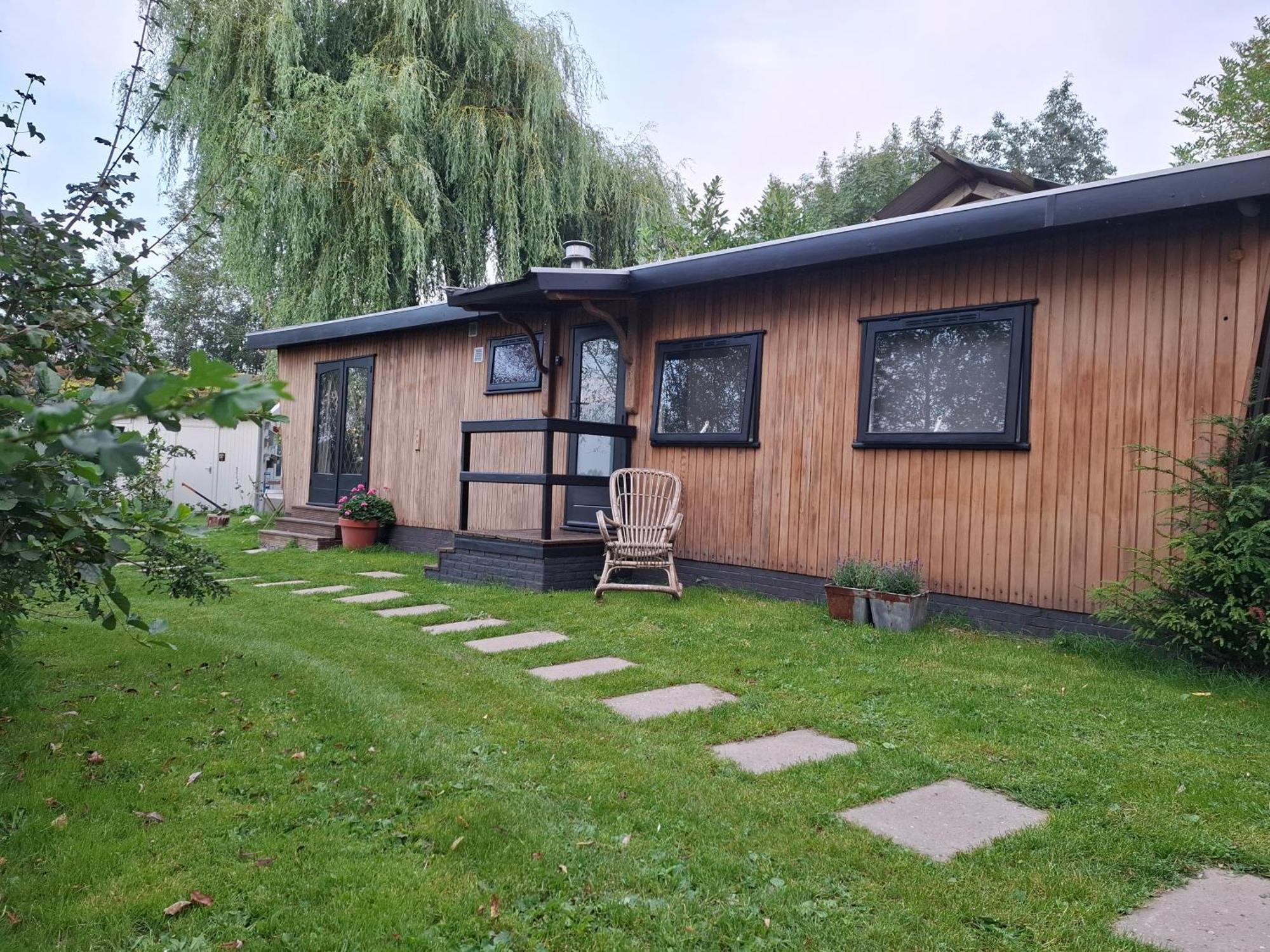 Cherry Cottage Schoonrewoerd Exteriör bild